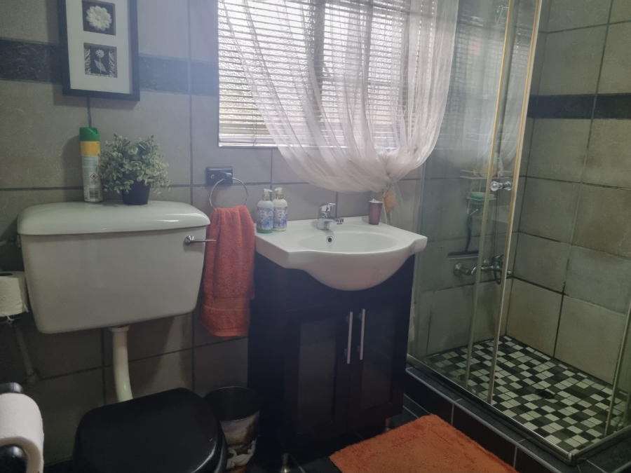 4 Bedroom Property for Sale in Vaalpark Free State